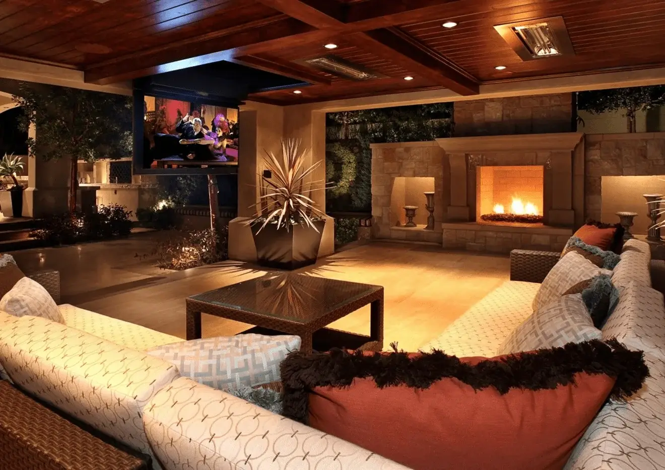 Exclusive Club Lounges