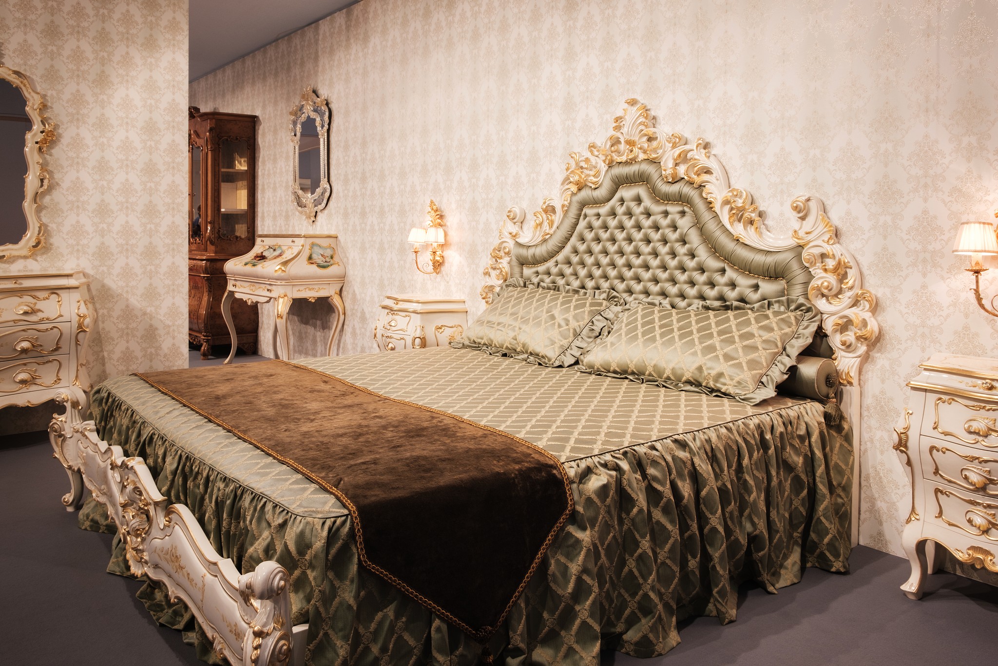 The Deluxe Suite